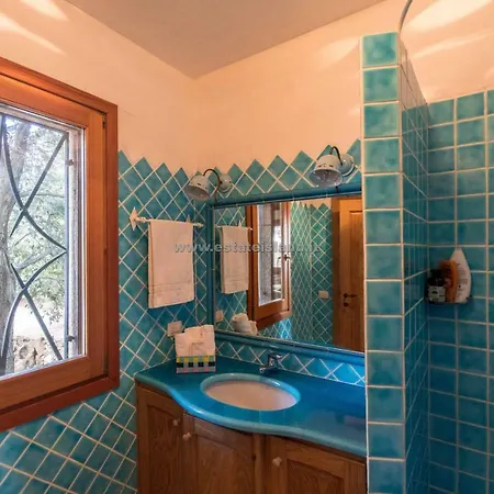 Noelia 포르투 세르보